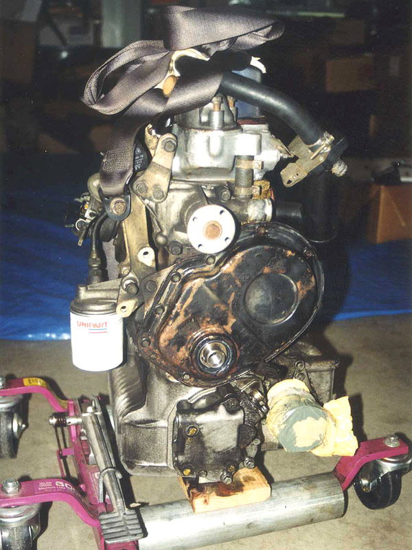 ベース車輛（Mini Sprite）のエンジン1。