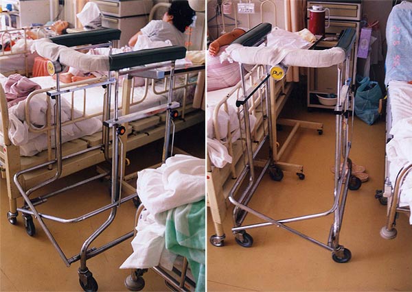 入院患者 のための 歩行器 TAP。ベッド周りにて。