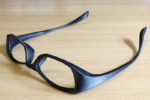 眼鏡（0.1mmピッチ・サポート有りでの造型・ABS）の造型テスト。成功例・下面。